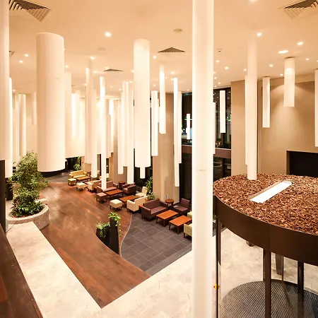 Kronwell מלון